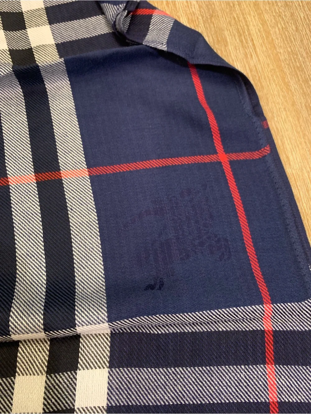 NWT Burberry plaid scarf